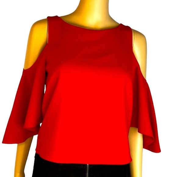 Alice + Olivia Tops - Alice + Olivia Red Ruffle Cold Shoulder Zip Back Top Dry Clean Only Women’s 0